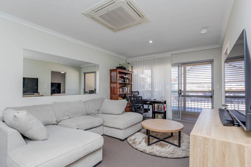 5/148-154 Railway Parade, QUEENS PARK, WA 6107 AUS