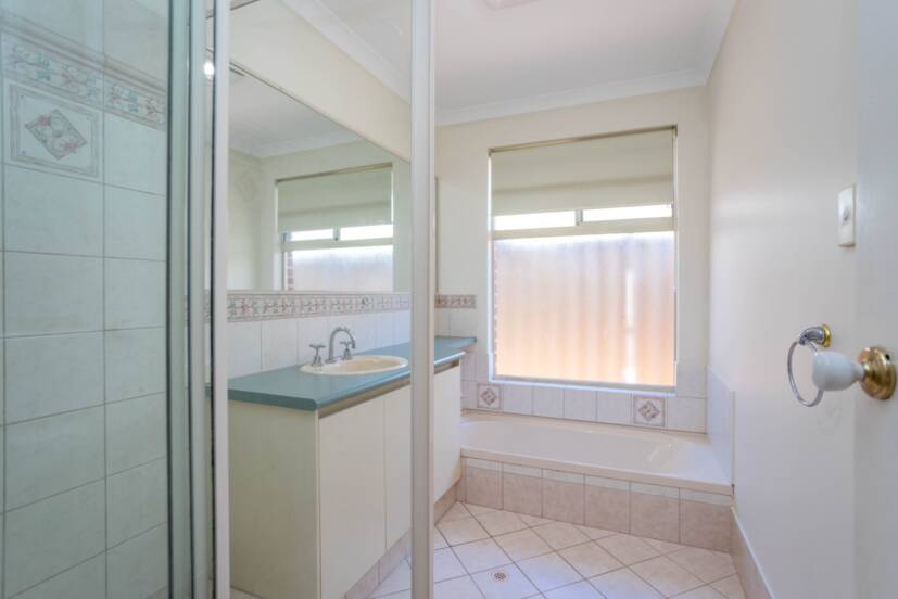 10 Kirby Court, HUNTINGDALE, WA 6110 AUS