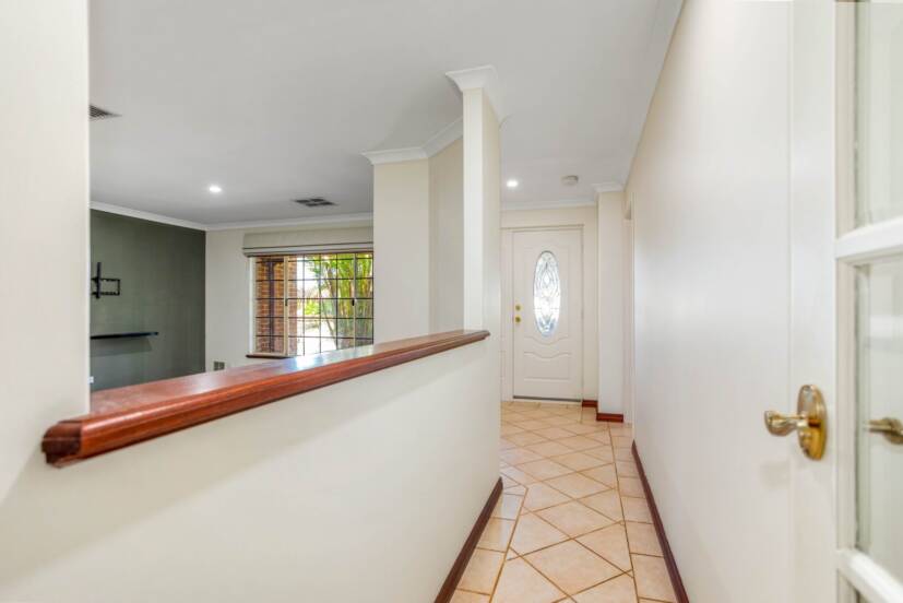 10 Kirby Court, HUNTINGDALE, WA 6110 AUS