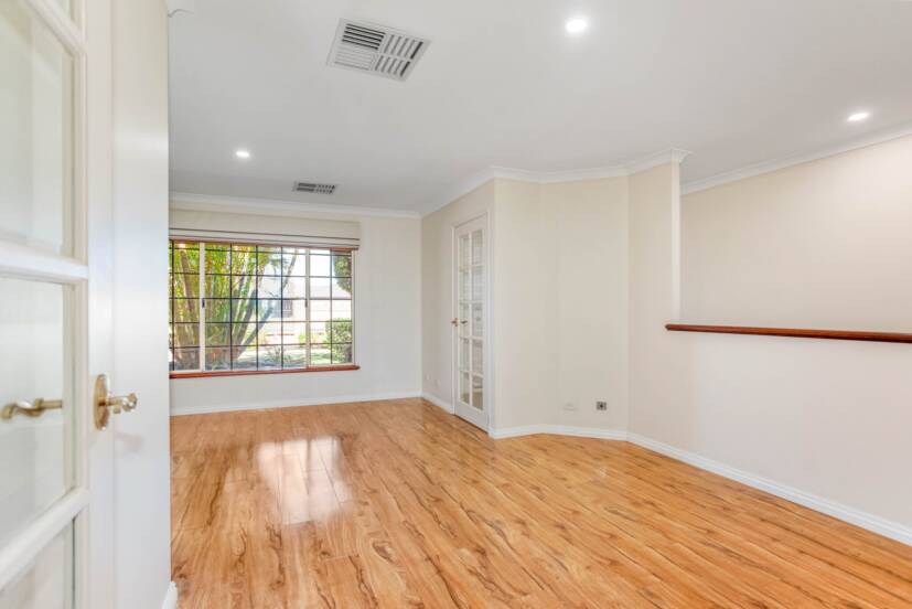 10 Kirby Court, HUNTINGDALE, WA 6110 AUS