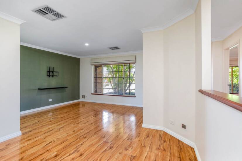 10 Kirby Court, HUNTINGDALE, WA 6110 AUS