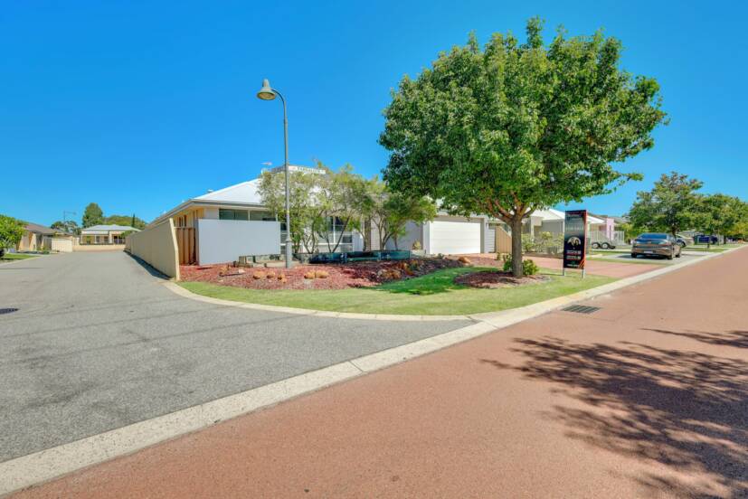 19 Pardalote Road, HARRISDALE, WA 6112 AUS