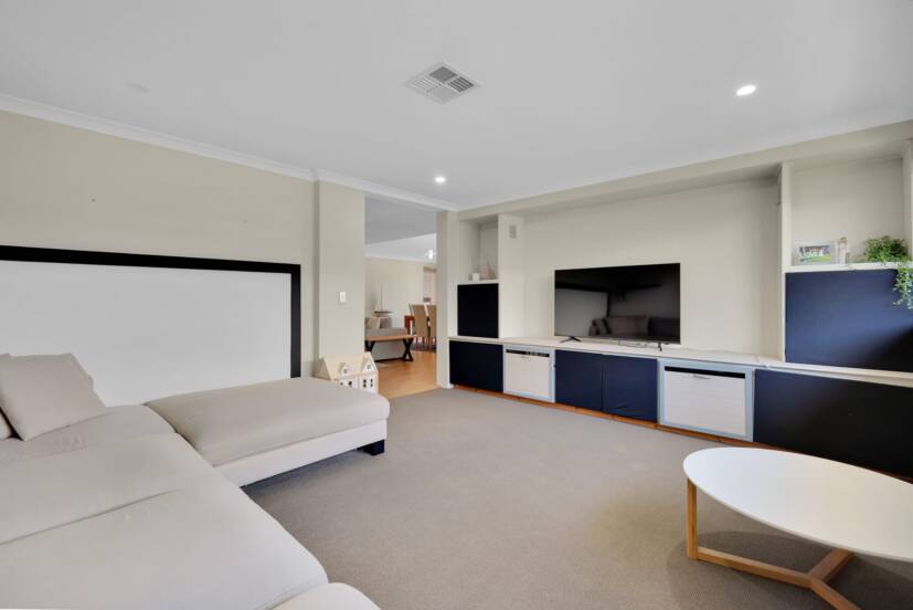 19 Pardalote Road, HARRISDALE, WA 6112 AUS
