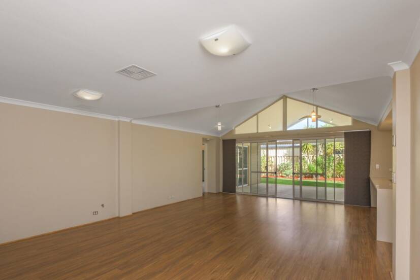 19 Pardalote Road, HARRISDALE, WA 6112 AUS