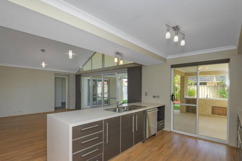 19 Pardalote Road, HARRISDALE, WA 6112 AUS