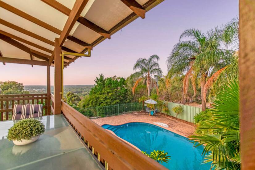 5 Stewart Grove, MOUNT NASURA, WA 6112 AUS