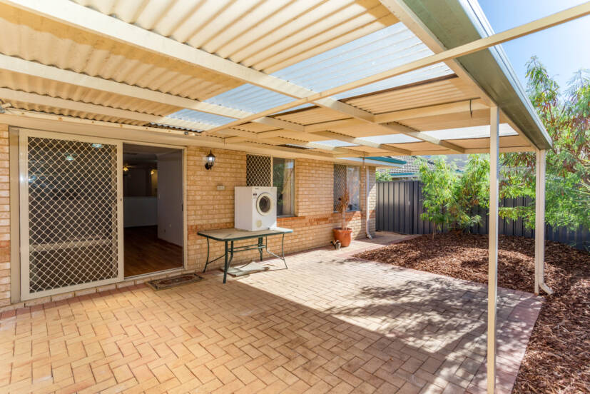 4/13 Mallard Way, CANNINGTON, WA 6107 AUS
