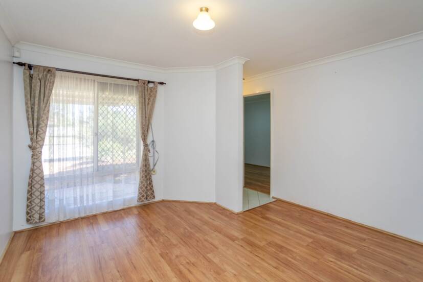 4/13 Mallard Way, CANNINGTON, WA 6107 AUS