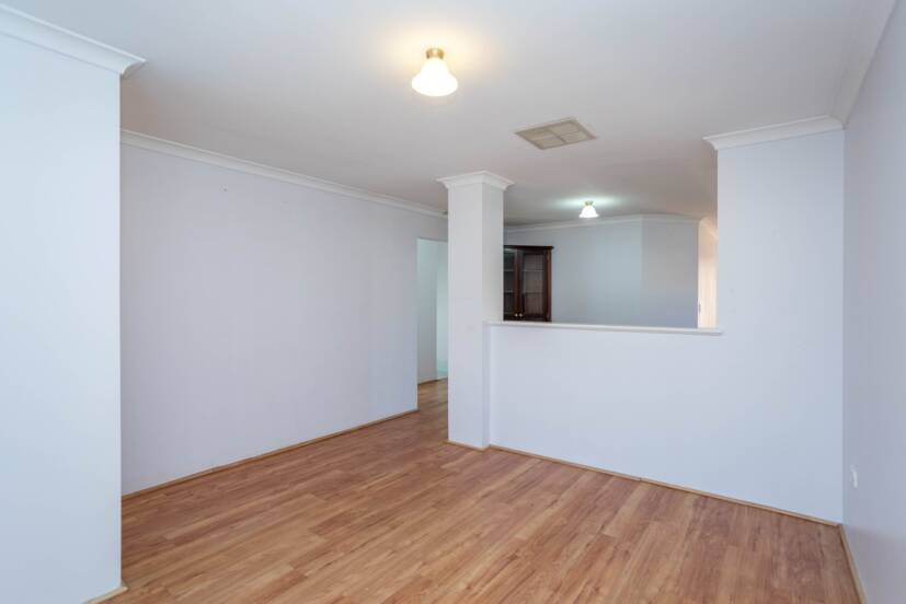 4/13 Mallard Way, CANNINGTON, WA 6107 AUS