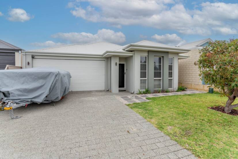 8 Benedick Road, COOLBELLUP, WA 6163 AUS