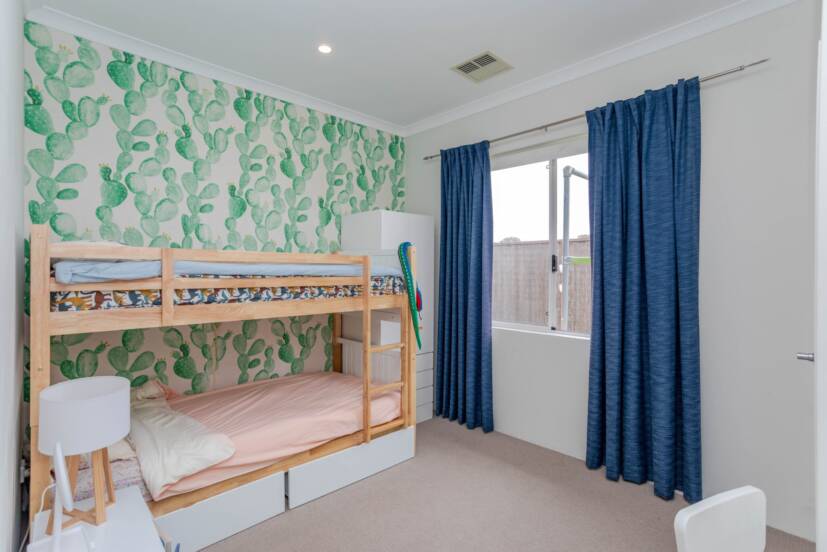 8 Benedick Road, COOLBELLUP, WA 6163 AUS