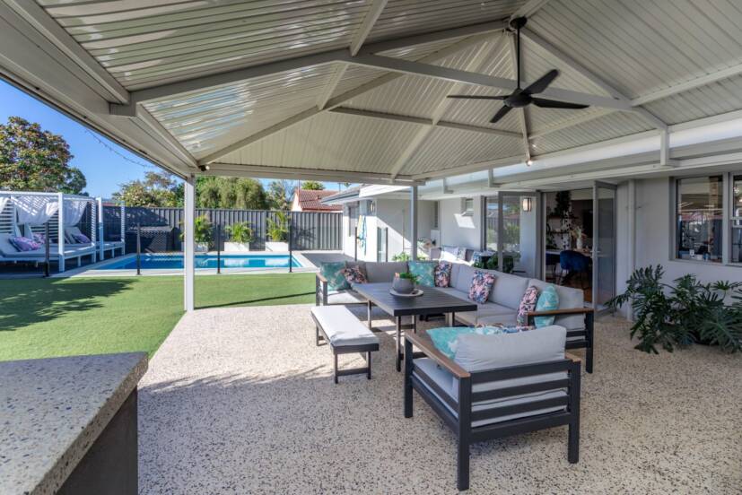 15 Penhurst Court, THORNLIE, WA 6108 AUS