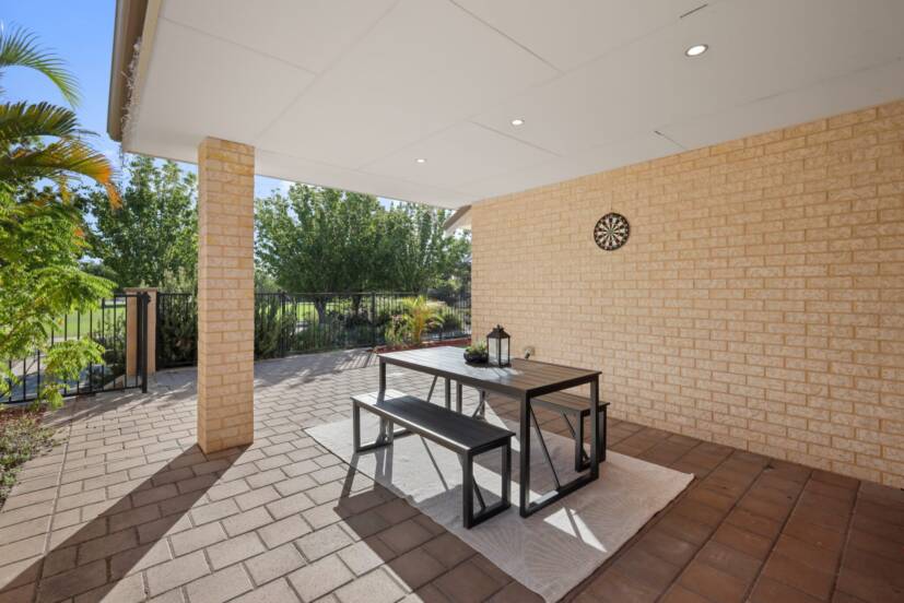 7 Binomial Way, PIARA WATERS, WA 6112 AUS