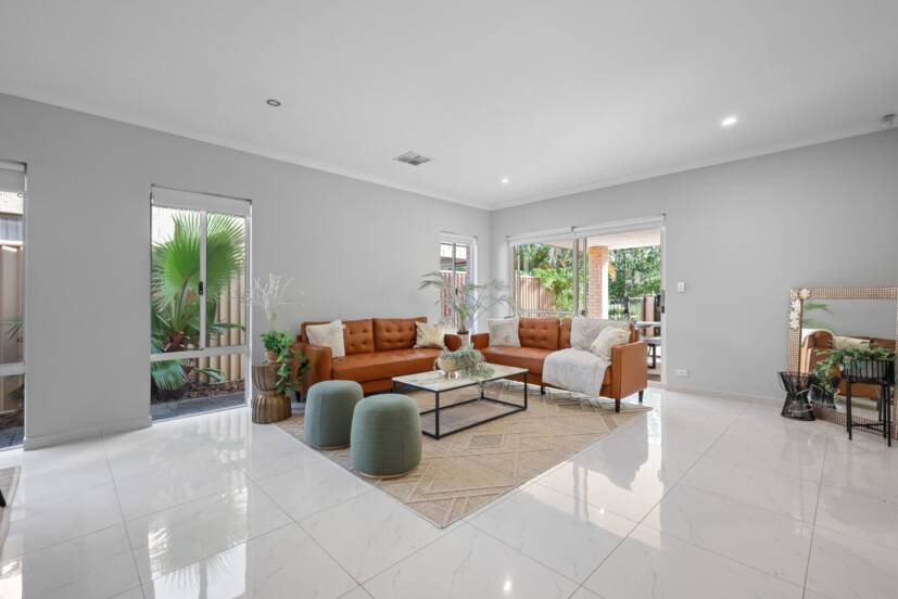7 Binomial Way, PIARA WATERS, WA 6112 AUS