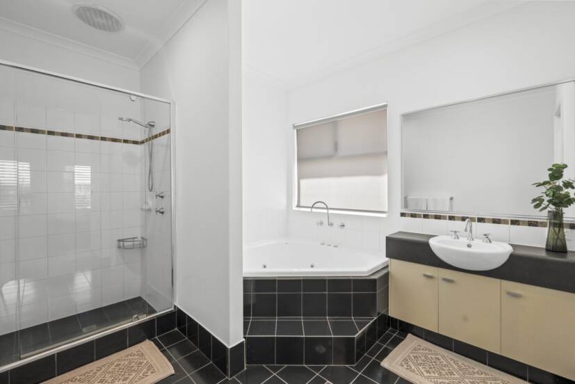 14 Whimbrel Way, HARRISDALE, WA 6112 AUS