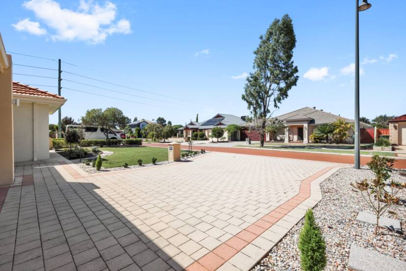 14 Whimbrel Way, HARRISDALE, WA 6112 AUS