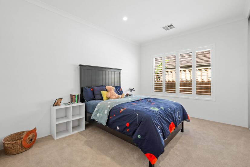 14 Whimbrel Way, HARRISDALE, WA 6112 AUS