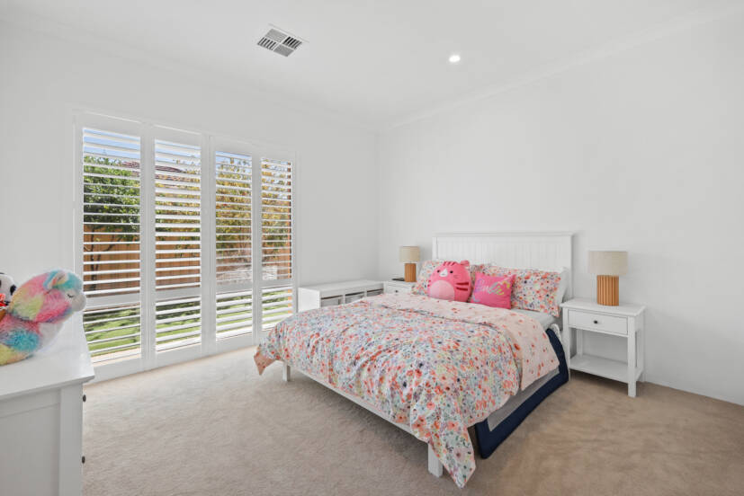 14 Whimbrel Way, HARRISDALE, WA 6112 AUS