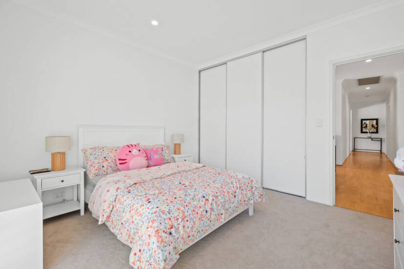 14 Whimbrel Way, HARRISDALE, WA 6112 AUS