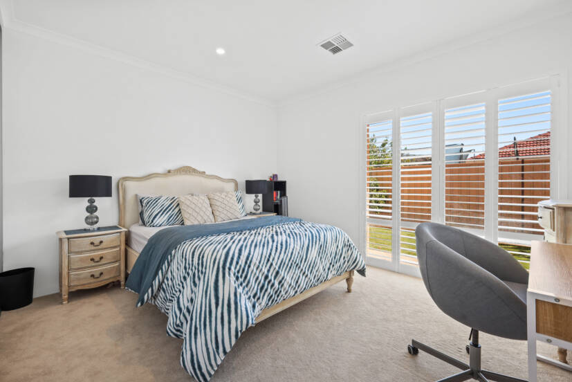 14 Whimbrel Way, HARRISDALE, WA 6112 AUS