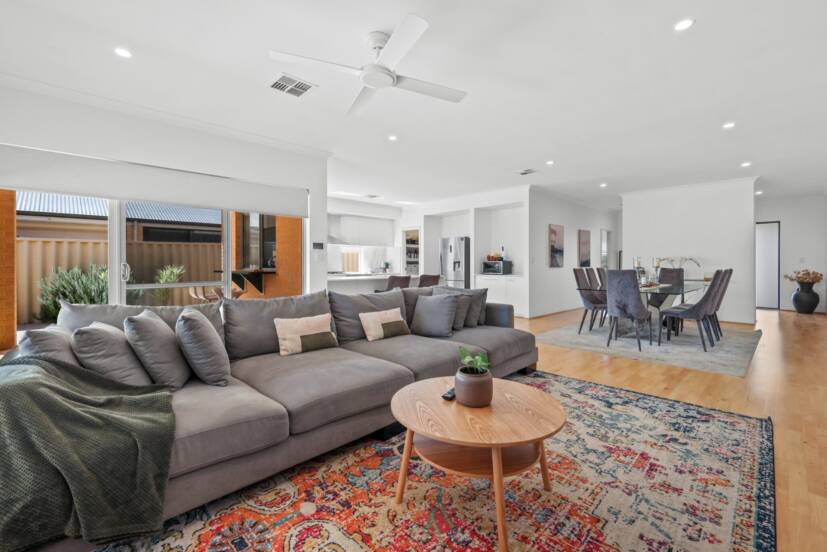 14 Whimbrel Way, HARRISDALE, WA 6112 AUS