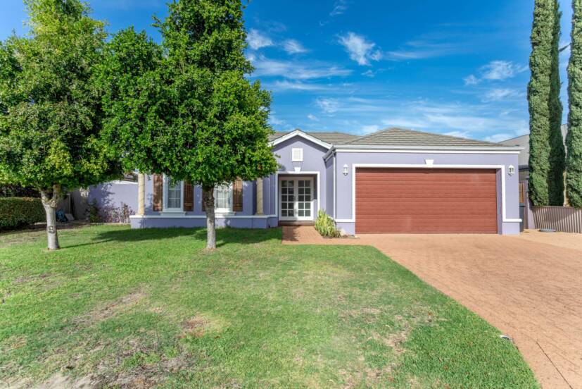 27 Caversham Bend, SOUTHERN RIVER, WA 6110 AUS