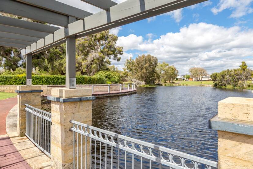27 Caversham Bend, SOUTHERN RIVER, WA 6110 AUS