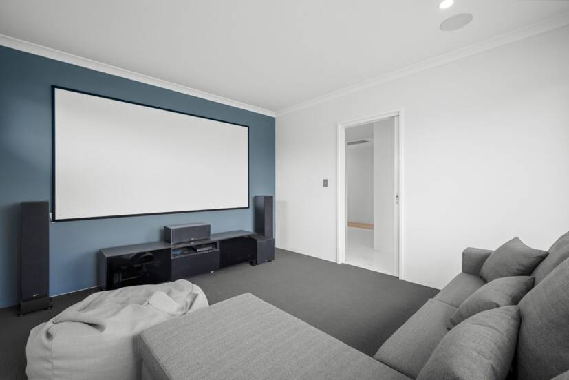 9 Livorno Boulevard, PIARA WATERS, WA 6112 AUS