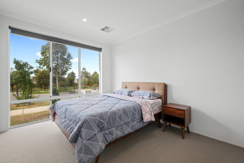 9 Livorno Boulevard, PIARA WATERS, WA 6112 AUS
