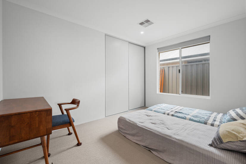 9 Livorno Boulevard, PIARA WATERS, WA 6112 AUS