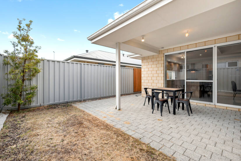 9 Livorno Boulevard, PIARA WATERS, WA 6112 AUS