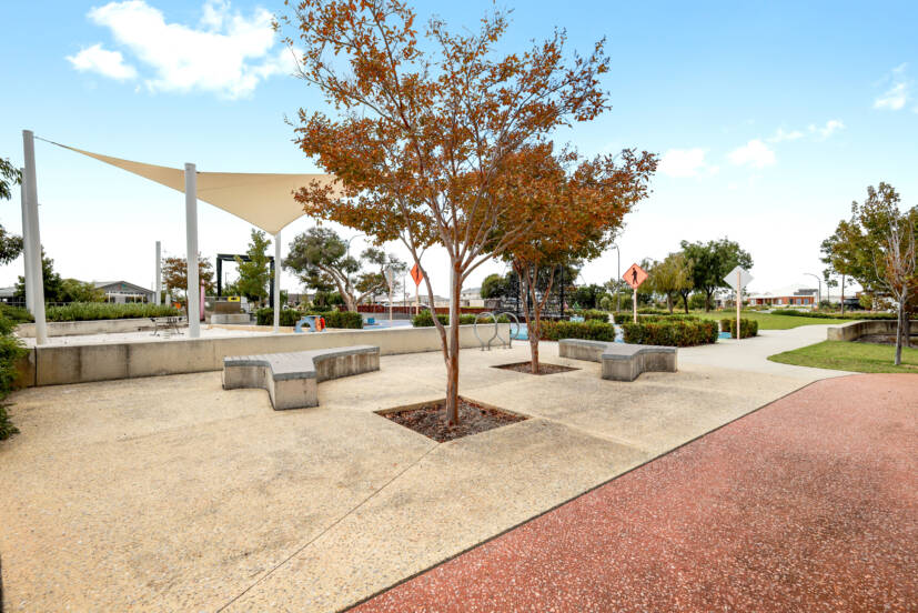 9 Livorno Boulevard, PIARA WATERS, WA 6112 AUS