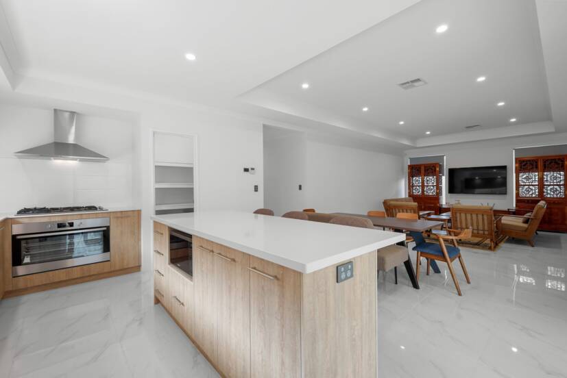 9 Livorno Boulevard, PIARA WATERS, WA 6112 AUS