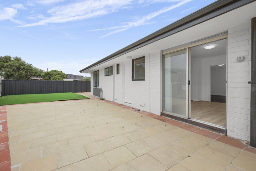 23 Kennett Street, MADDINGTON, WA 6109 AUS