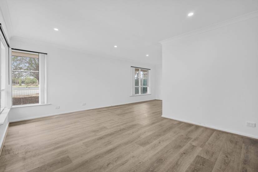 23 Kennett Street, MADDINGTON, WA 6109 AUS