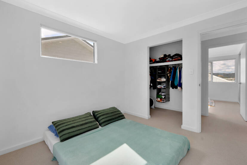 27 Friston Street, HILBERT, WA 6112 AUS