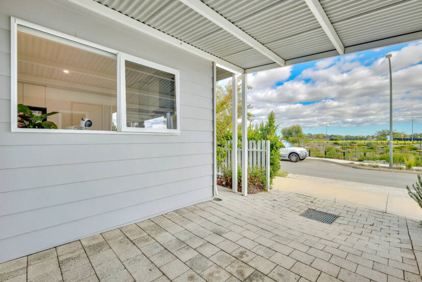 27 Friston Street, HILBERT, WA 6112 AUS