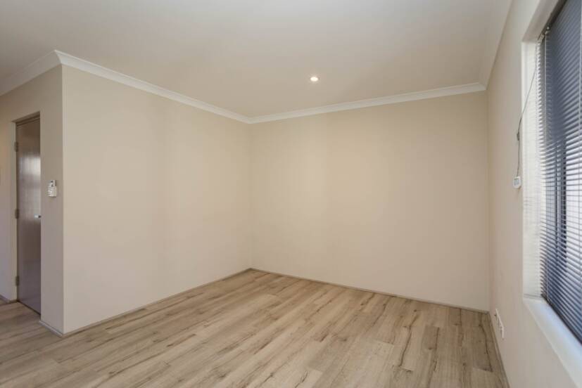 2/338 Belgravia Street, CLOVERDALE, WA 6105 AUS