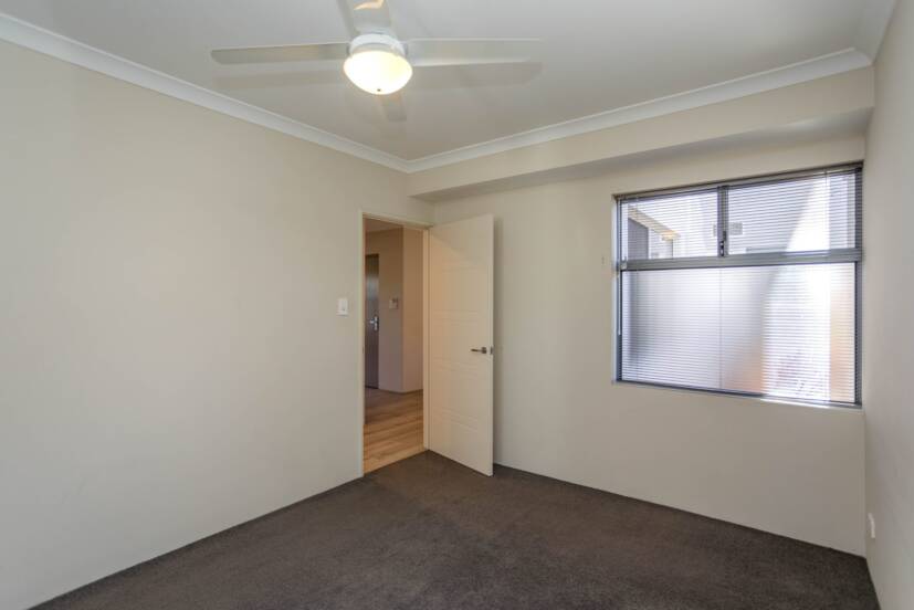 2/338 Belgravia Street, CLOVERDALE, WA 6105 AUS