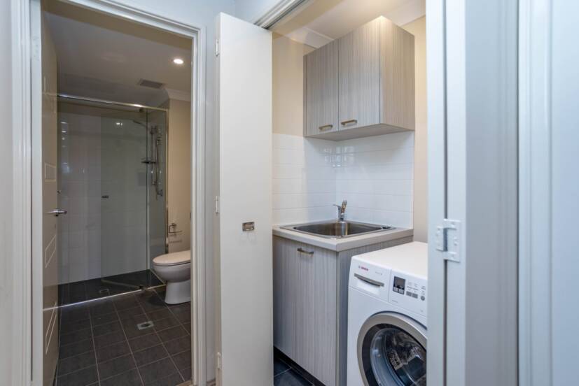 2/338 Belgravia Street, CLOVERDALE, WA 6105 AUS