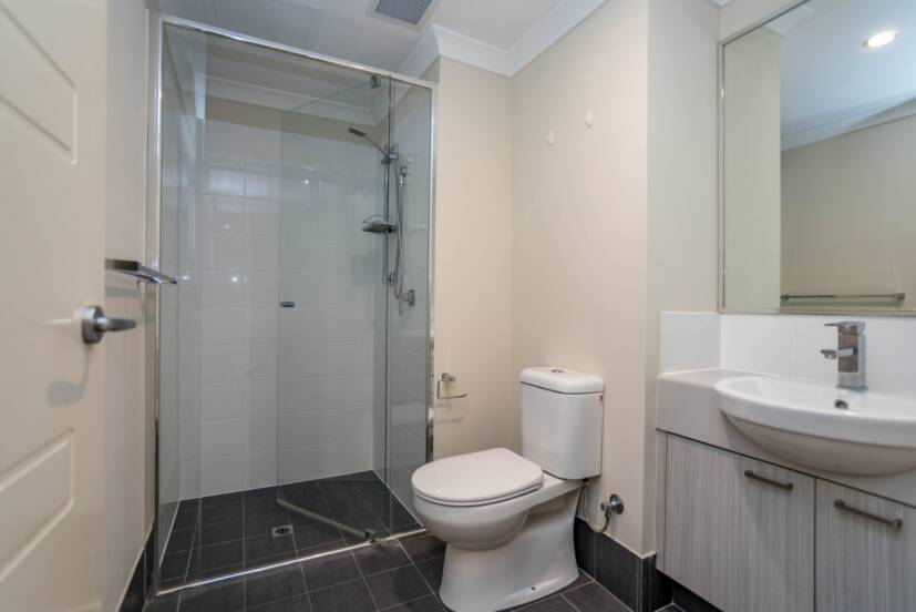 2/338 Belgravia Street, CLOVERDALE, WA 6105 AUS
