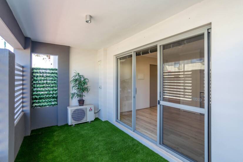 2/338 Belgravia Street, CLOVERDALE, WA 6105 AUS