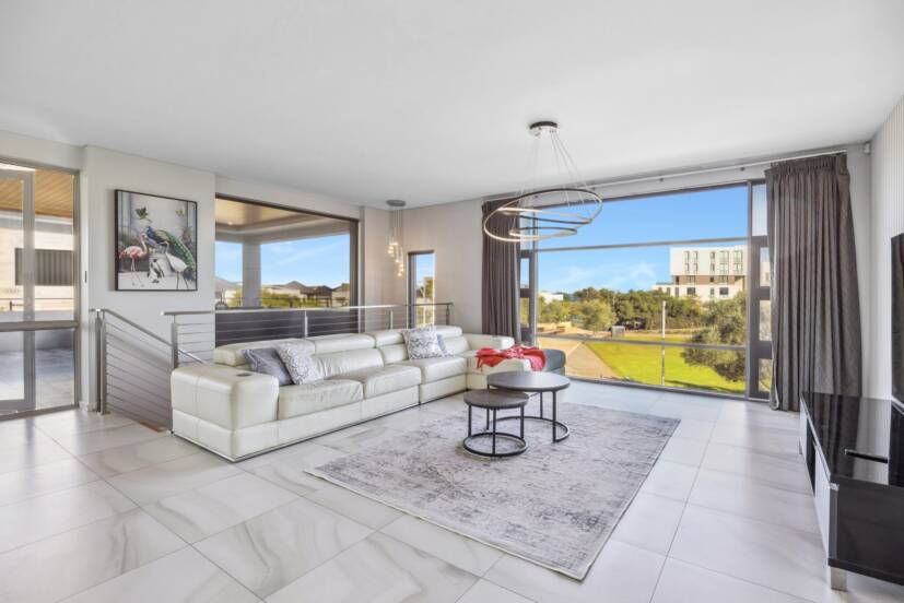 12 Lucretia Circle, NORTH COOGEE, WA 6163 AUS