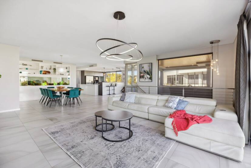 12 Lucretia Circle, NORTH COOGEE, WA 6163 AUS