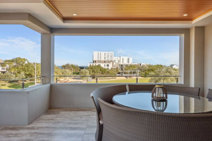 12 Lucretia Circle, NORTH COOGEE, WA 6163 AUS