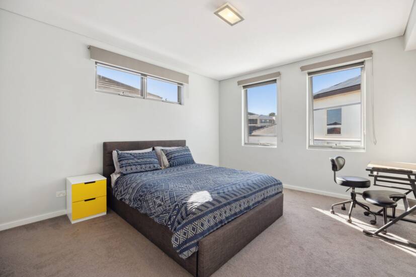 12 Lucretia Circle, NORTH COOGEE, WA 6163 AUS