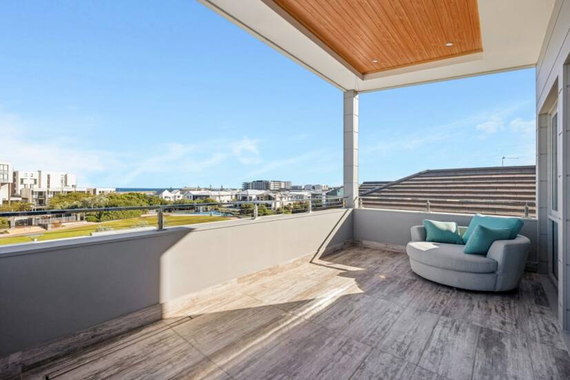 12 Lucretia Circle, NORTH COOGEE, WA 6163 AUS