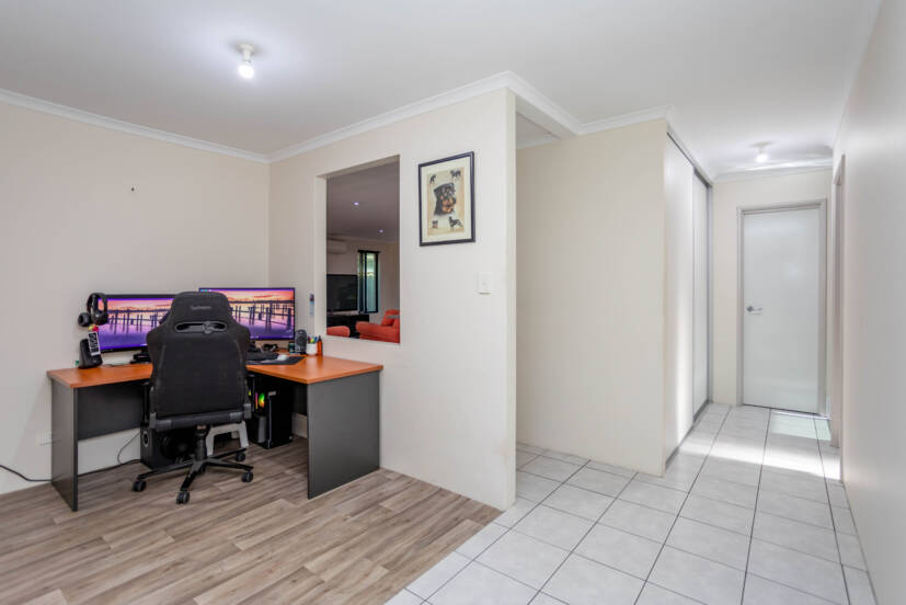 31 Hayfield Road, SOUTHERN RIVER, WA 6110 AUS