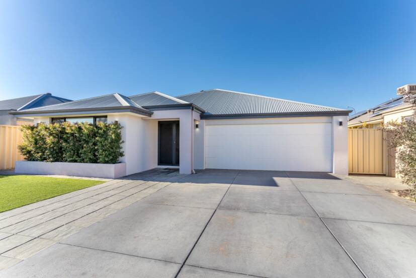 31 Hayfield Road, SOUTHERN RIVER, WA 6110 AUS