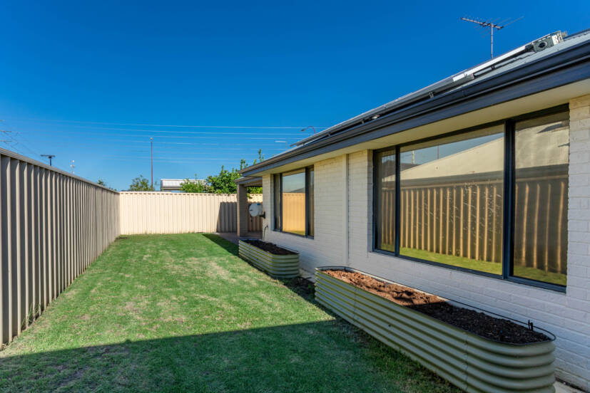 31 Hayfield Road, SOUTHERN RIVER, WA 6110 AUS
